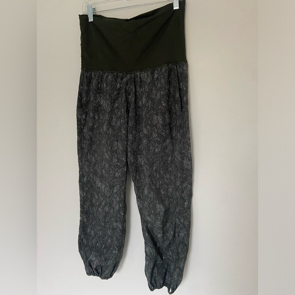 Lululemon Flowy Pants - Picture 2 of 5